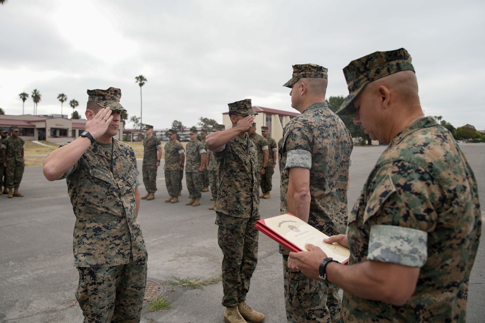 11th MEU Marines receive awards for outstanding service