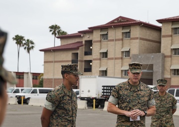 11th MEU Marines receive awards for outstanding service