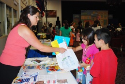 Military OneSource Helps Military Children at 'Sesame Street Experience' Event