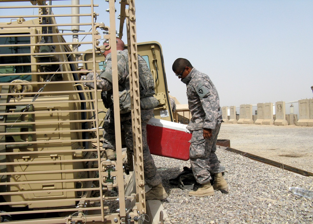 Combat Engineers Prepare for Missions in Iraq