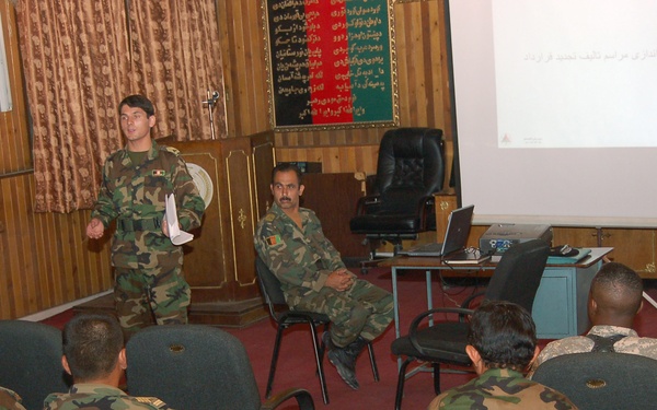Afghan Army Sergeant Major Explains New Regulation to Officers and NCOs