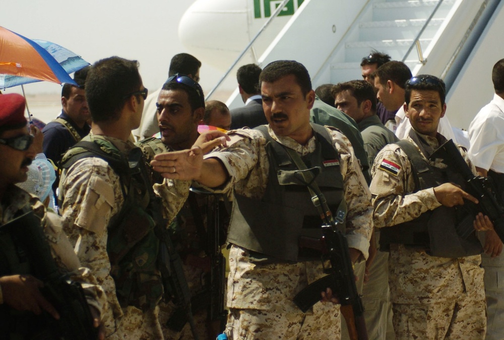 Iraqi Security Forces Provide Security for Prime Minister at Airport Opening