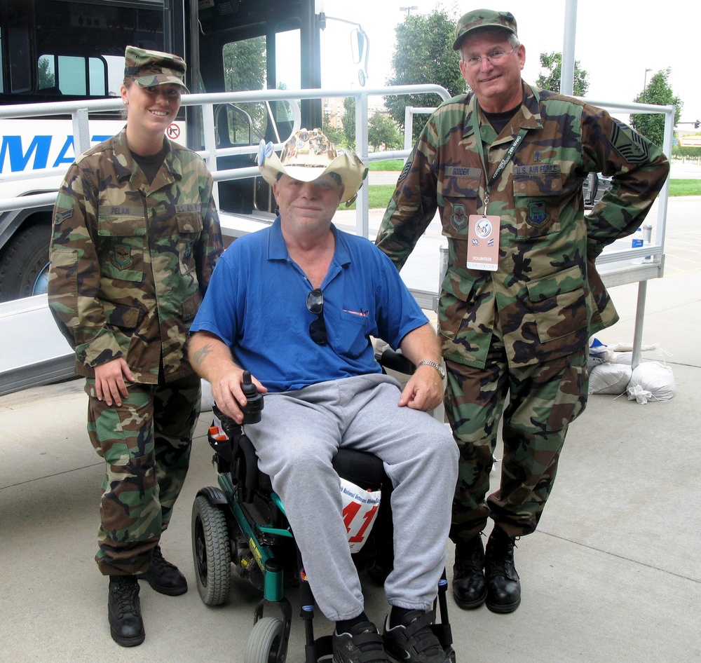Nebraska Air National Guard Members Connect with Army Veteran at Wheelchair Games