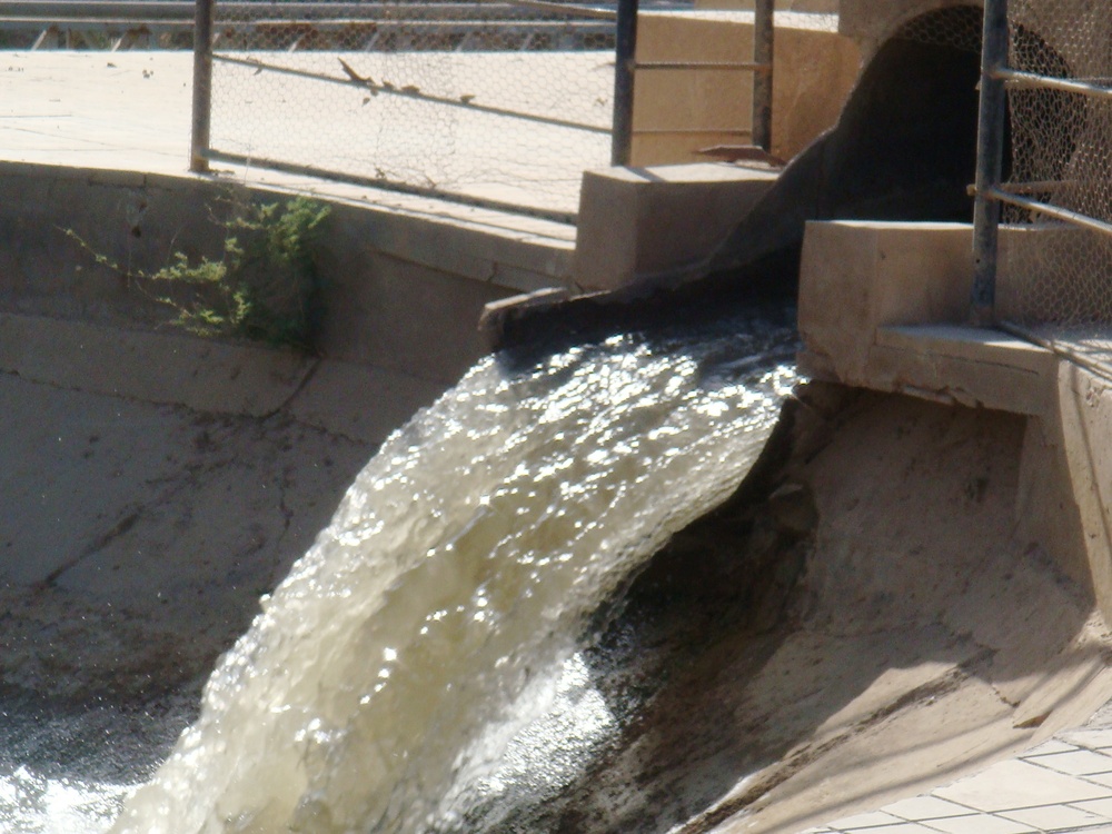 Water from Iraq Pump Station Serves Camp Victory and Local Residents