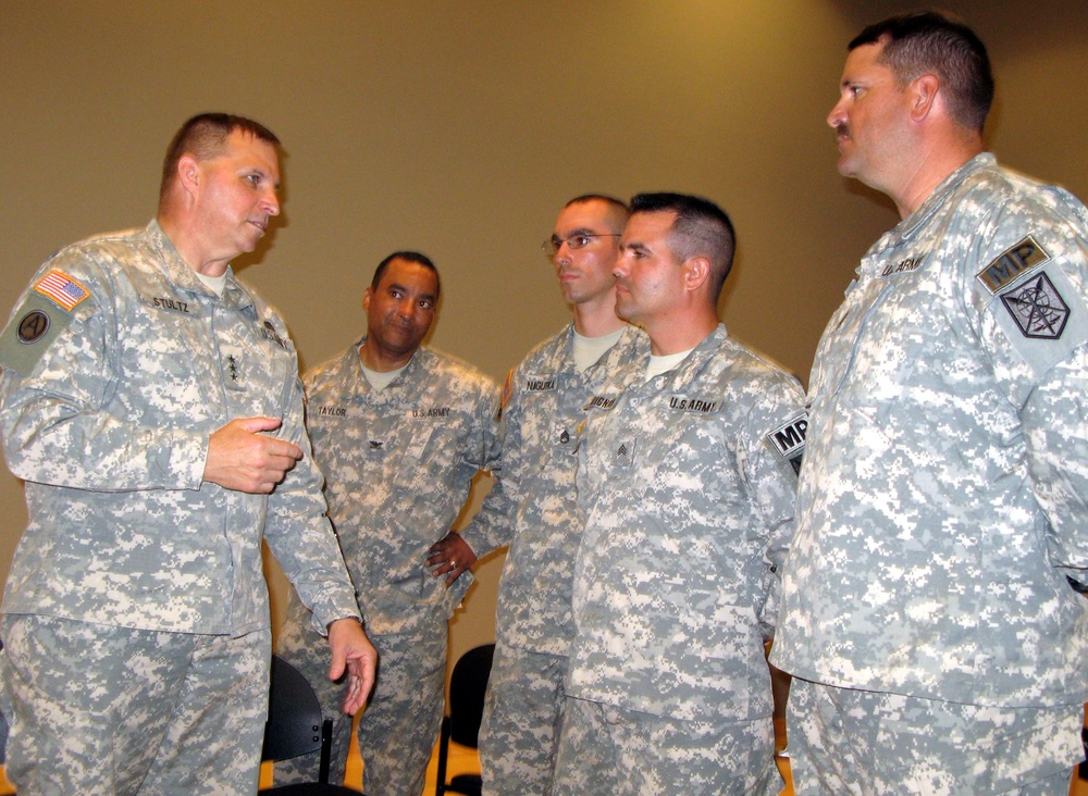 Army Reserve Chief Celebrates Partnership with D.C. Police
