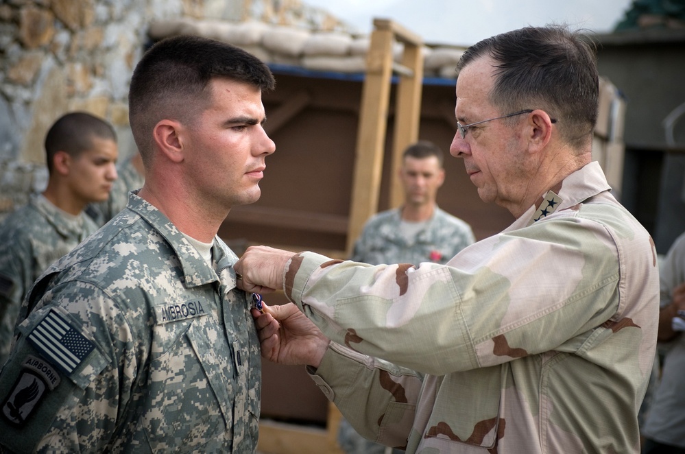 Navy Admiral Honors Army Captain for Valor in Afghanistan