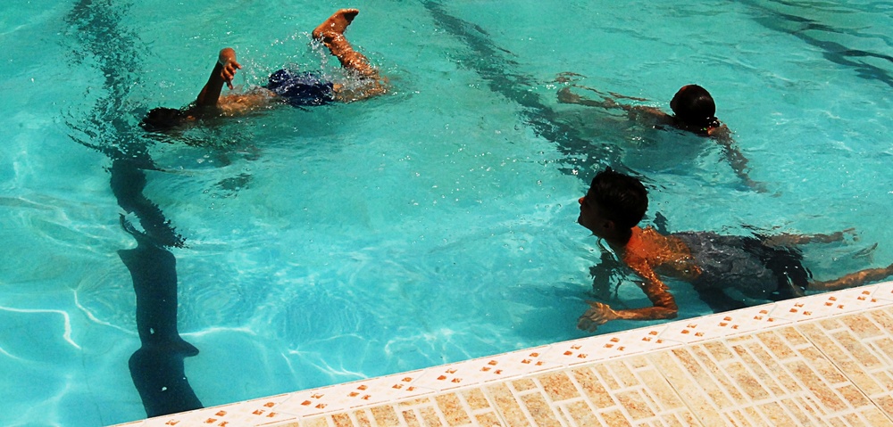 Iraqi Children Enjoy Newly Renovated Public Pool in Baghdad
