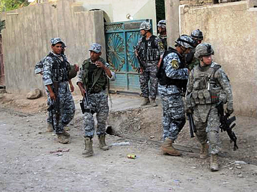U.S. Soldier's Arabic Skills Aid Iraqi Security Forces in Baghdad Clearance Mission