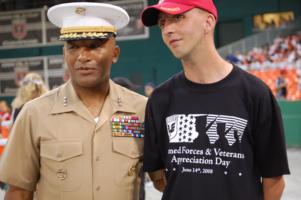 Marine Corps Deputy Commandant Visits Wounded Warrior at Armed Forces Appreciation Event
