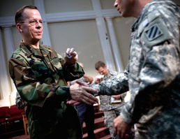 Adm. Mullen Visits Troops, Hands Out Coins at Fort Stewart