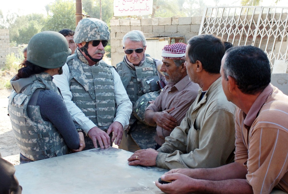 U.S. Reconstruction Team Boosts Local Iraqi Businesses with Micro-Grants
