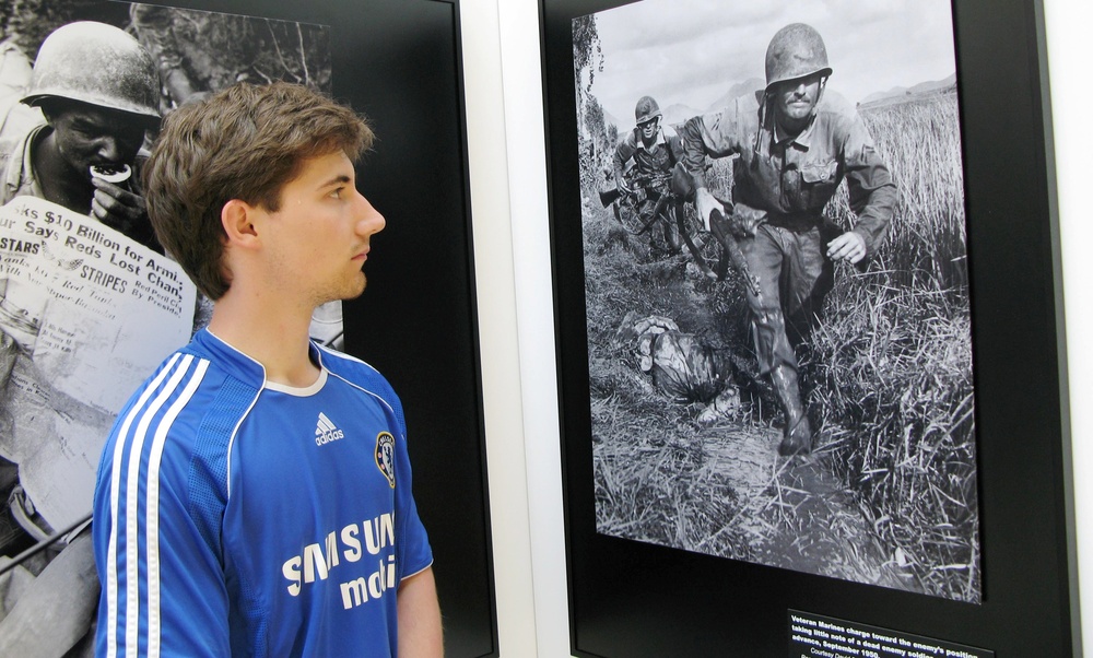 Korean War Photos Showcased at Women's Memorial Exhibit