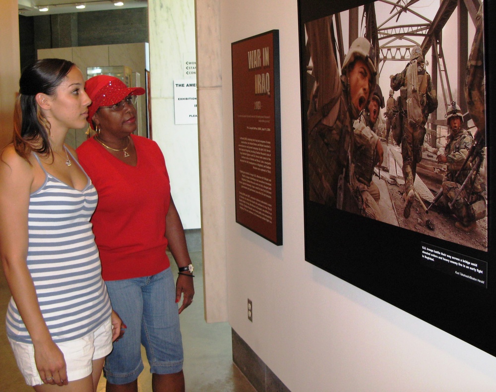 Army Reservist and Retired Officer Reflect on Gulf War at Memorial Exhibit