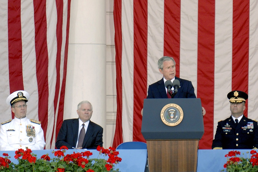 Bush Honors Fallen Troops at Arlington on Memorial Day