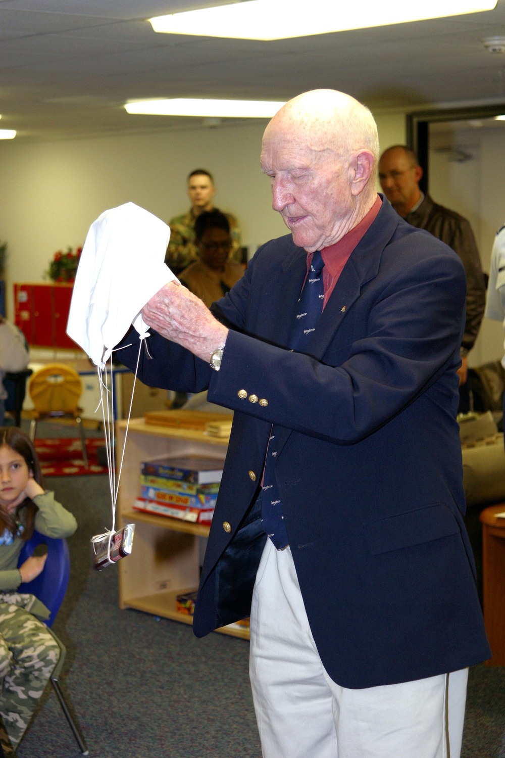 Retired 'Candy Bomber' Teaches Children to Make Parachute Candy Drops