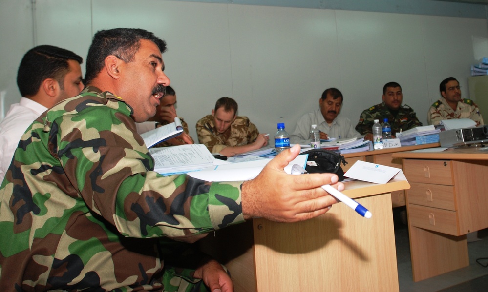 Iraqi Soldiers Train on Laws of War and Human Rights
