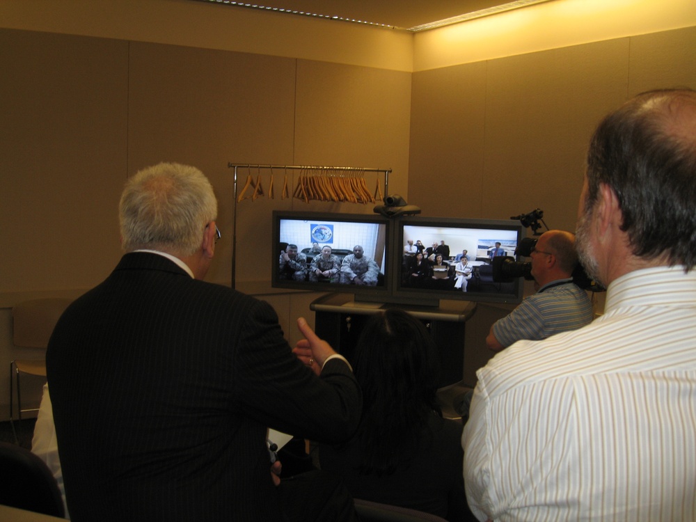 Chrysler Employees Connect with Troops in Baghdad via Video Teleconference
