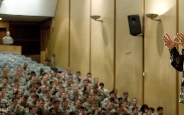 Mullen Addresses West Point Graduates