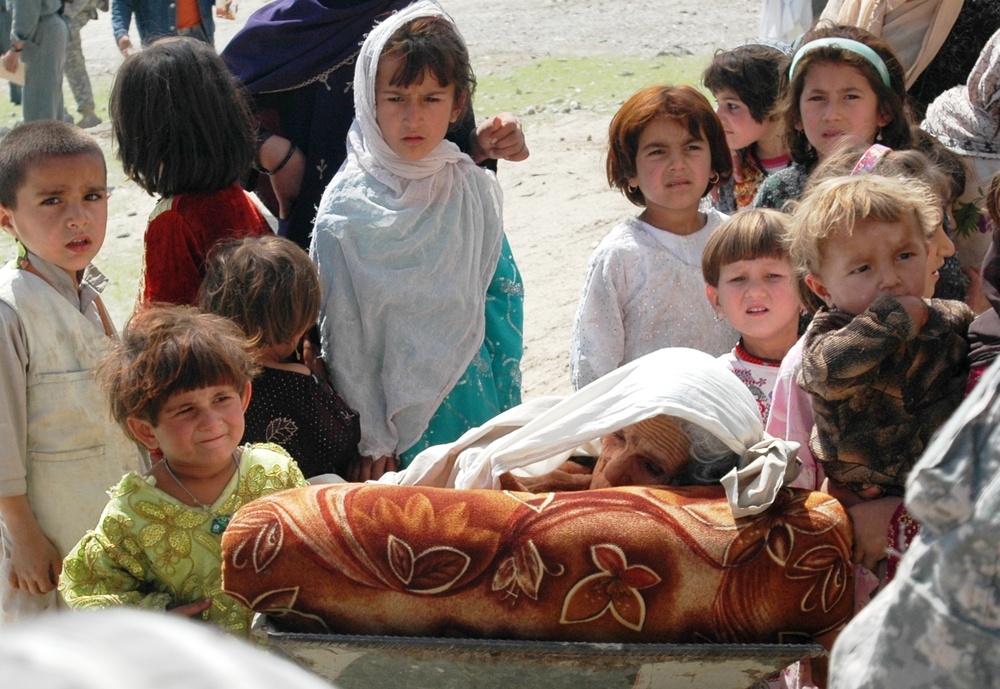 Afghan Elders Receive Medical Care at Outreach Mission