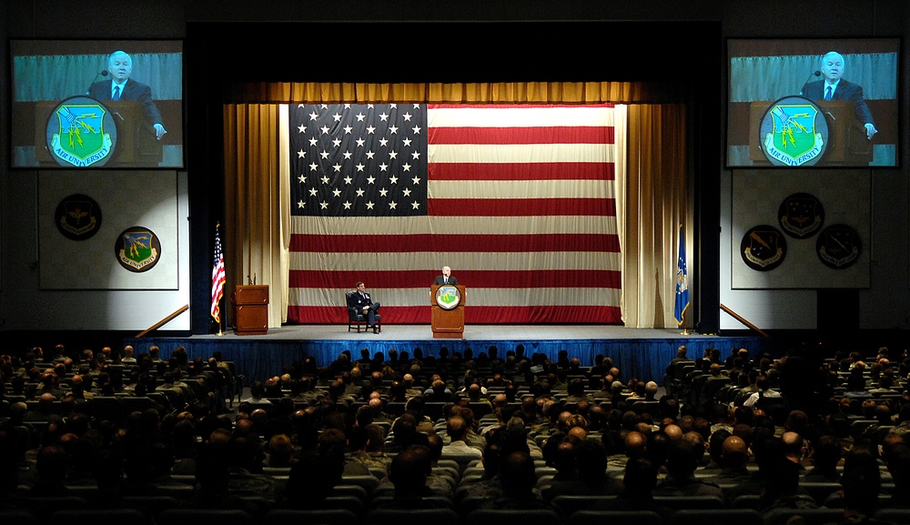 Gates Addresses Air War College, Air Command and Staff College at Maxwell Air Force Base