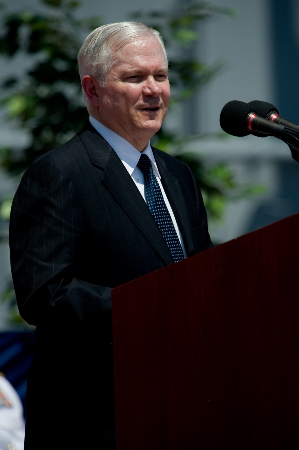 Gates Honors Retiring Admiral Fallon at Norfolk Naval Station