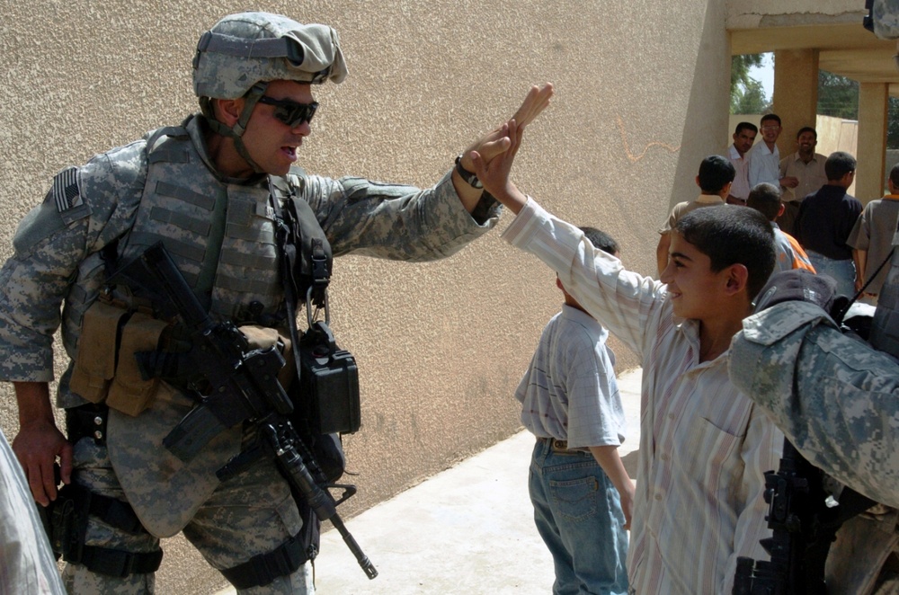 U.S. Soldiers Deliver School Supplies to Iraqi Students