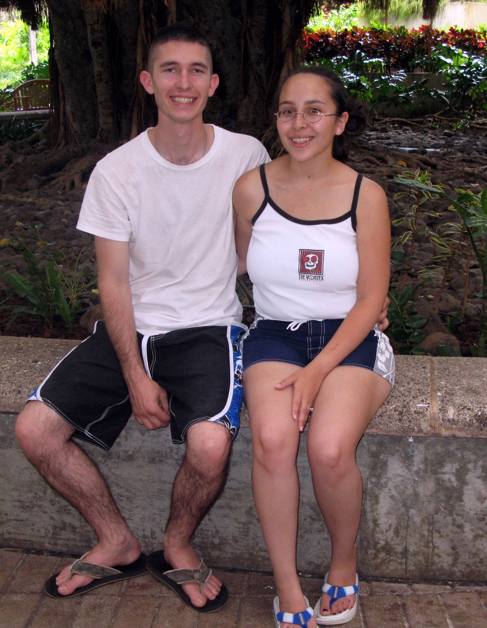 Soldier Enjoys R&amp;R Leave with Wife in Hawaii Before Returning to Iraq