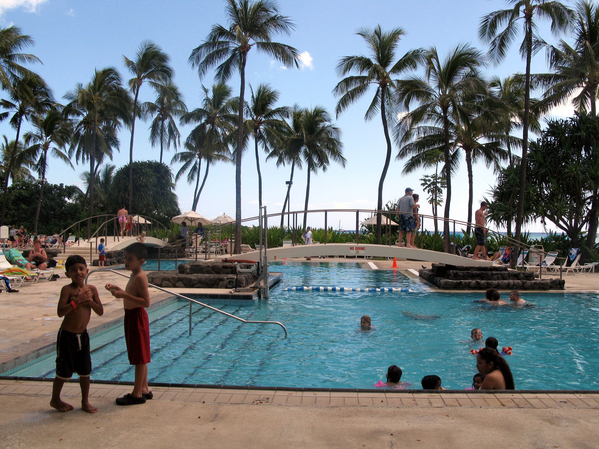 DVIDS - Images - Servicemembers and Families Enjoy Pools at Hale
