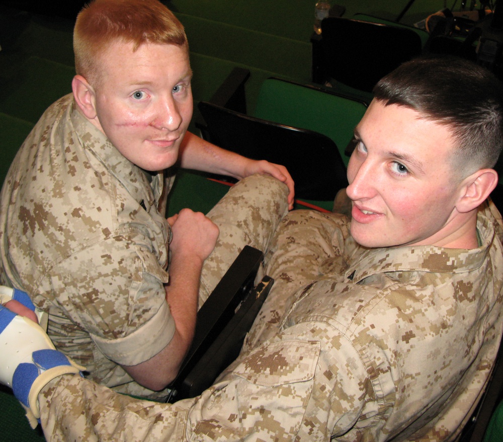 Wounded Iraq Veterans Praise Medical Care at Bethesda