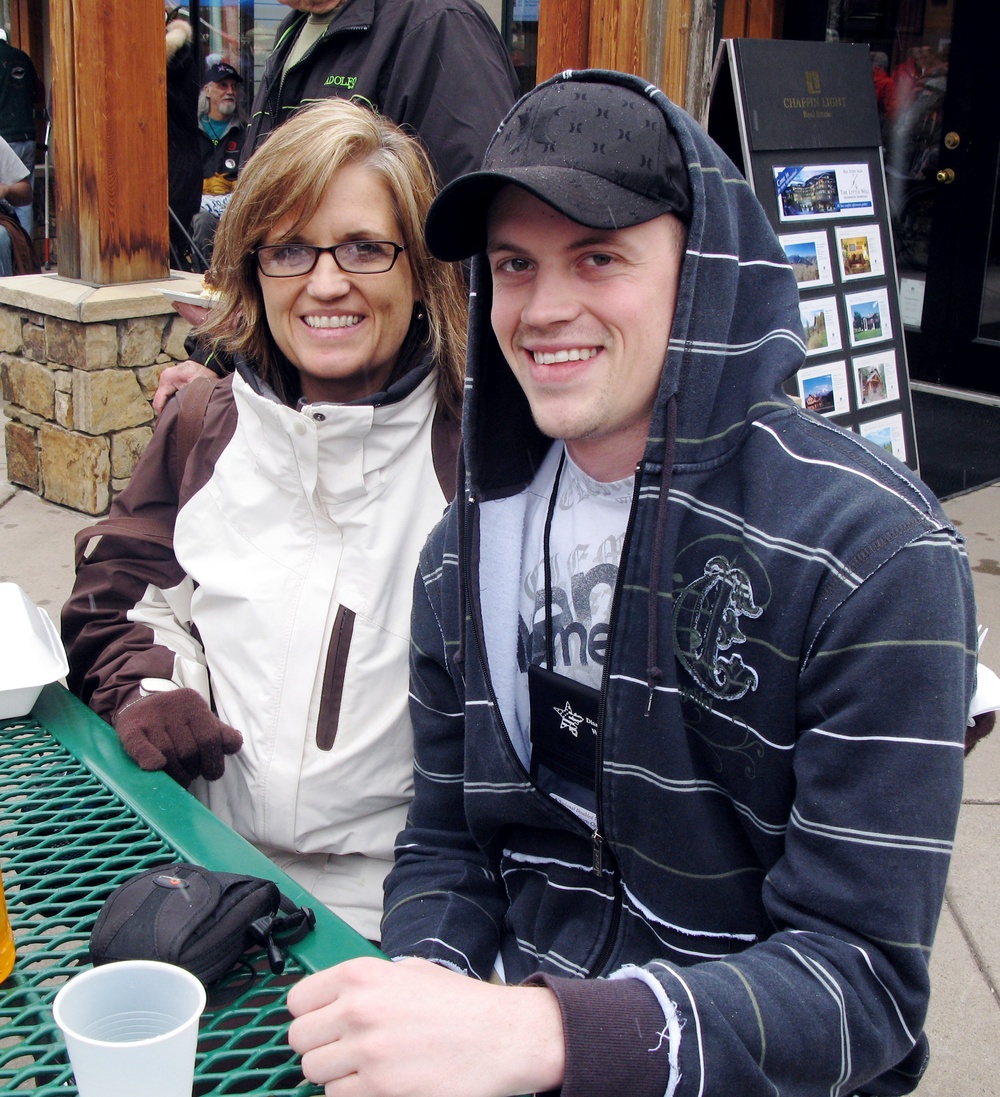 Disabled Marine Veteran Finds Camaraderie at Winter Sports Clinic
