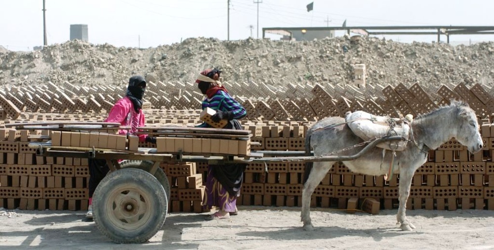 Brick Factory Complex Employs Thousands, Produces Millions Daily in Iraq