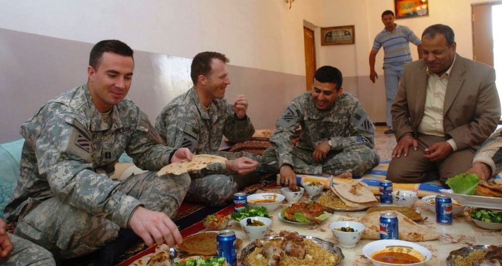 U.S. Army Officers Meet with Iraqi Militia Leader in Tuwaitha