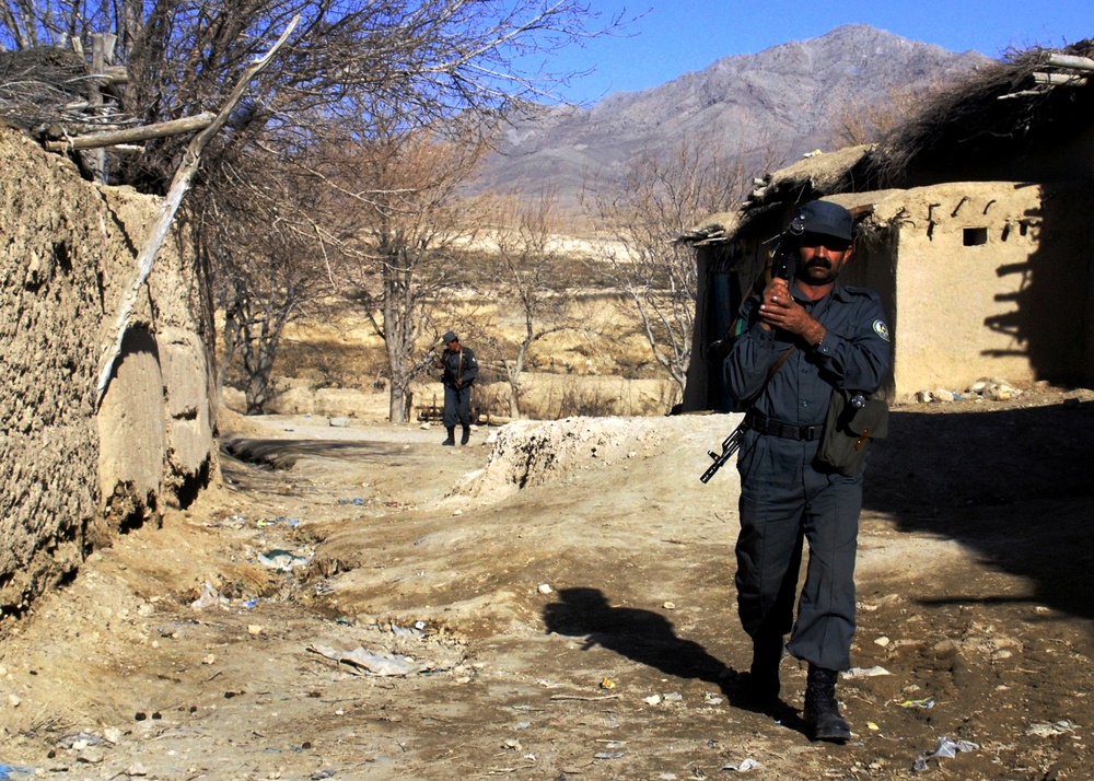 Afghan Police Conduct Presence Patrol in Zabul Province