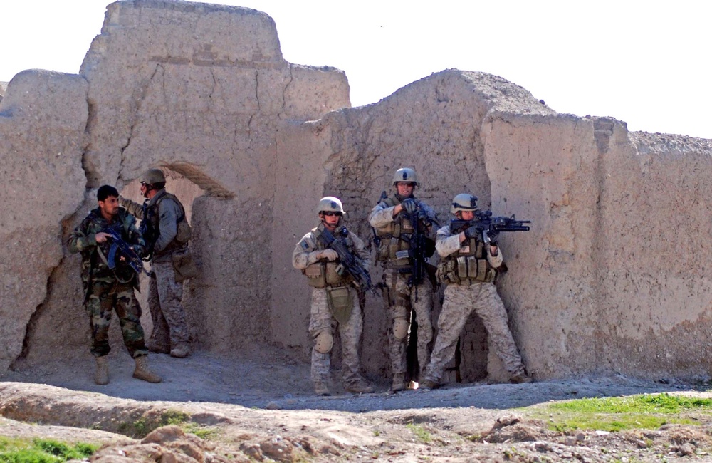 Marines, Afghan Soldiers Repel Taliban Attack in Southern Afghanistan