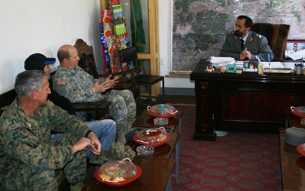 Military Leaders Discuss Afghan Army and Police Collaboration in Asadabad
