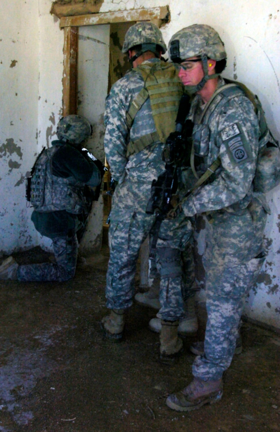 Army Sgt. Leads Room Clearing Training with Afghan Police in Afghanistan
