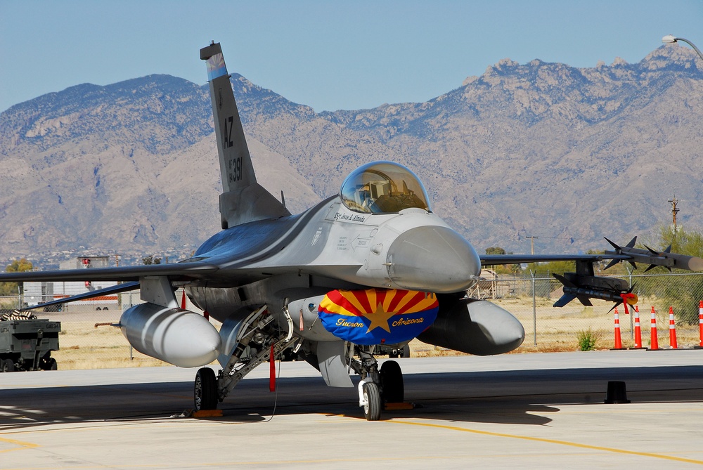 Arizona Air National Guard Prepares F-16s for Super Bowl Security
