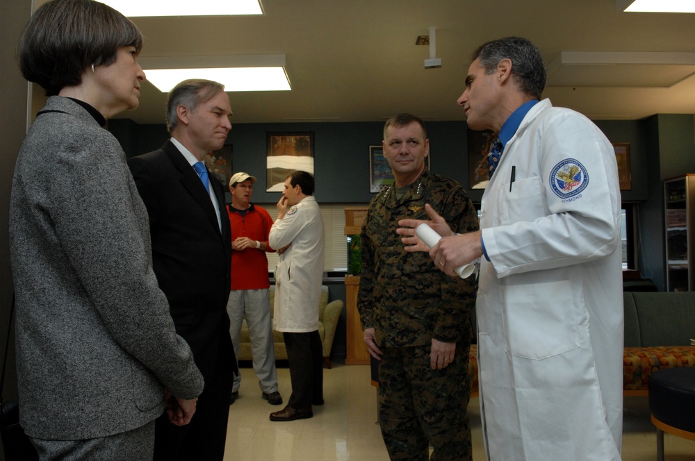 VA Medical Center Showcases Treatment Programs for Servicemembers