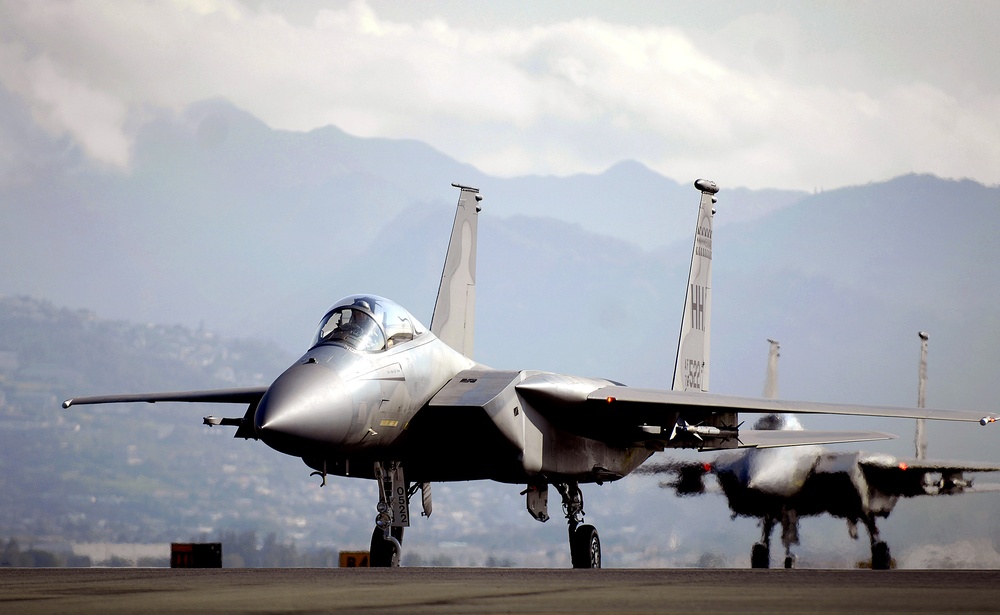F-15A Eagle Touches Down at Hickam Air Force Base
