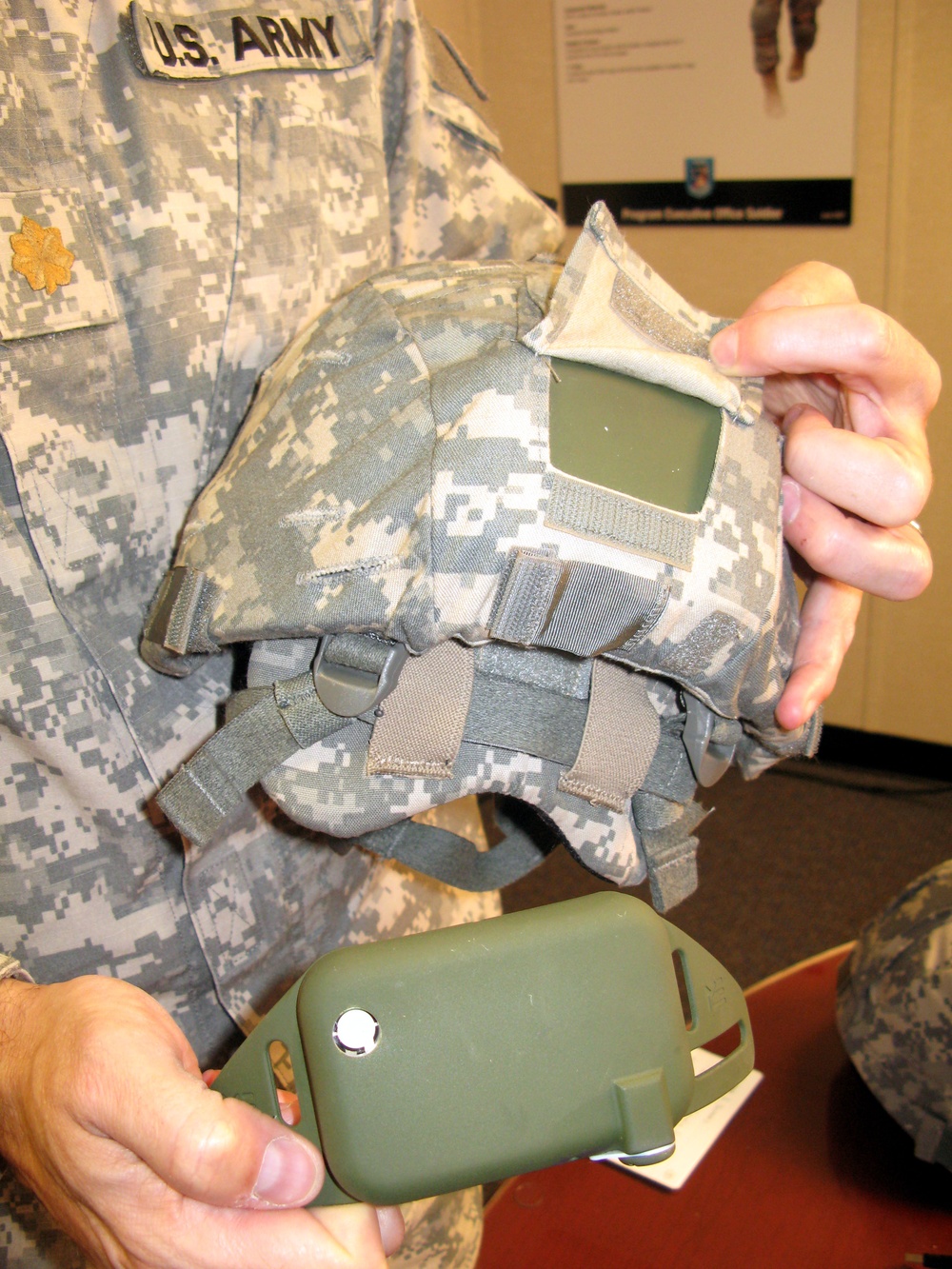 Army Rapidly Fields Helmet-Mounted Blast Sensors for 101st Airborne Ahead of Afghanistan Deployment