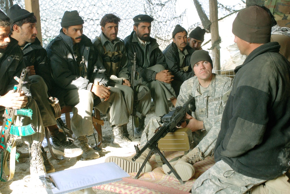 U.S. Soldiers Train Afghan Border Police on Machine Gun Marksmanship