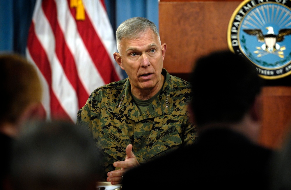 Marine Corps Commandant Meets with Reporters at Pentagon