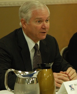 Defense Secretary Meets with Army Spouses at Fort Hood