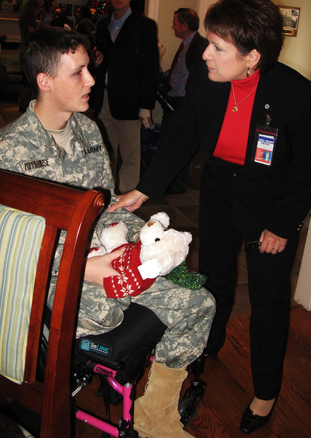 Wal-Mart Foundation Brings Holiday Cheer to Military Families