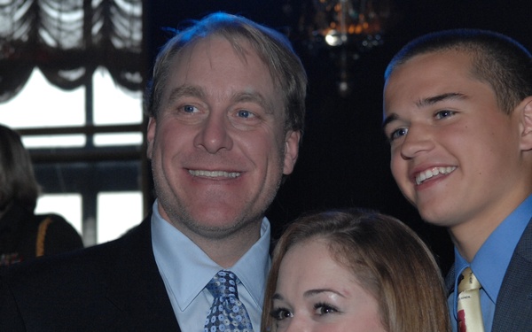 Curt Schilling Honors Cell Phones for Soldiers Founders at Microsoft Awards
