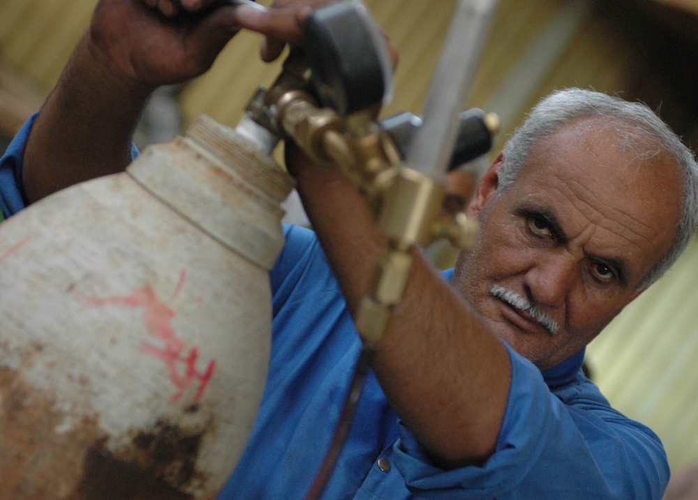 Diyala Electric Industries Employs 800 Citizens in Baqouba, Iraq