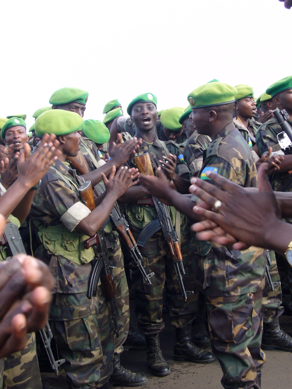 Rwandan Soldiers Return Home from Darfur Deployment