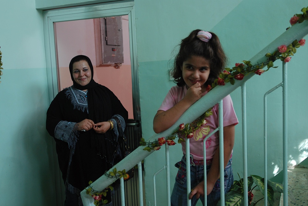 Soldiers Visit Al Zuhor Girl's Orphanage in Baghdad