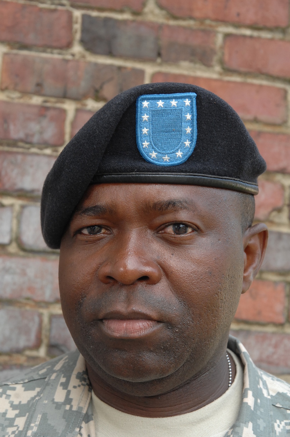 Army Soldier Honors Rescuer with Service