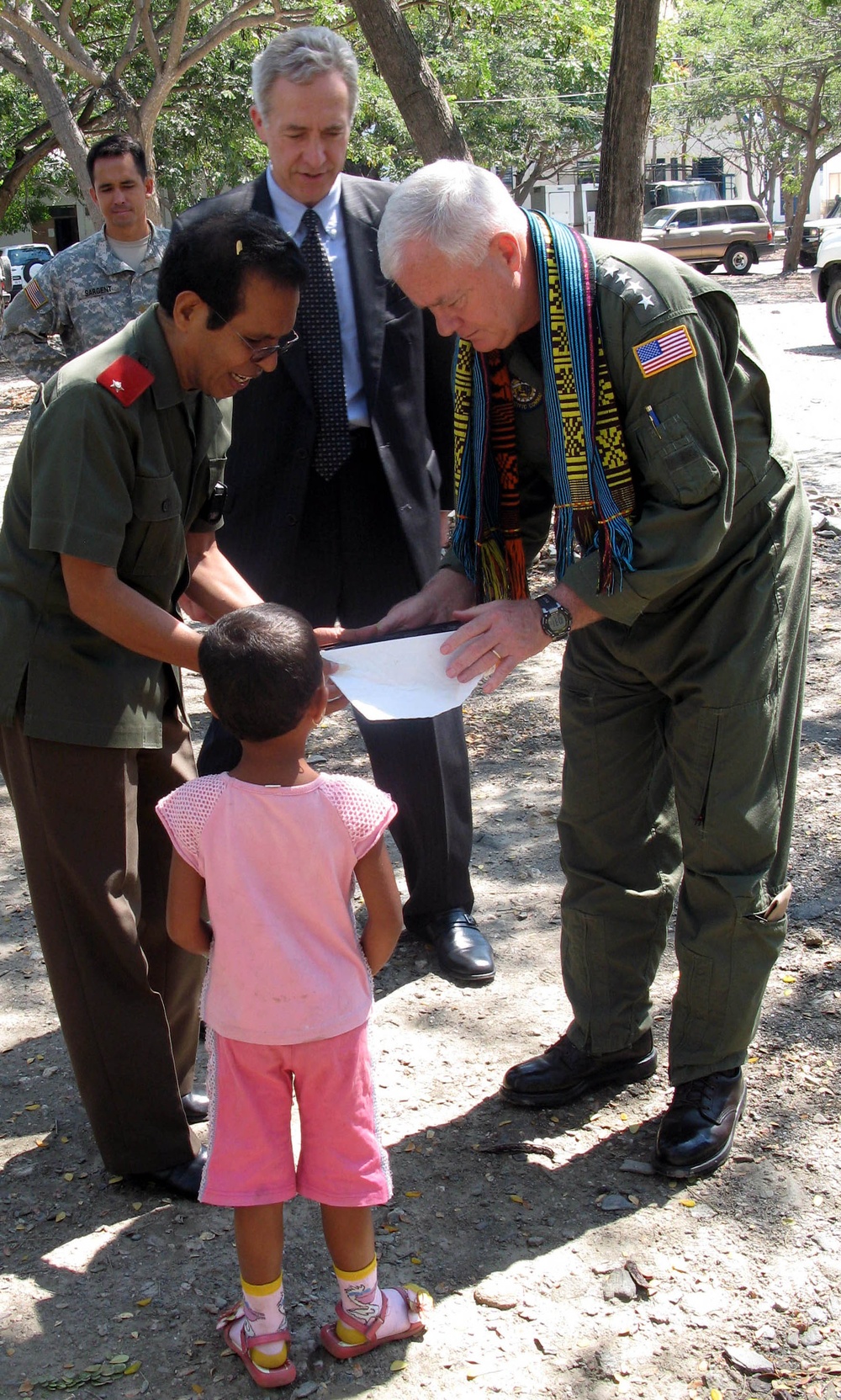 U.S. Pacific Commander Presents Chocolates to Timorese Military Leader's Granddaughter